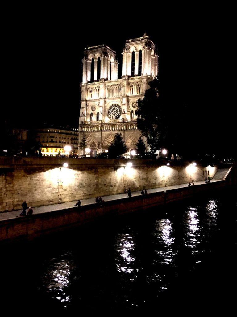 NOTRE DAME NOTRE DAME